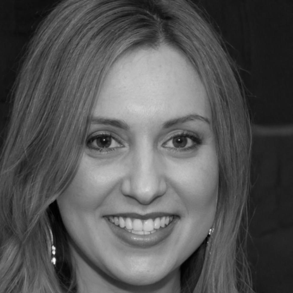 Portrait de Sophie Laurent, experte en analyse financière